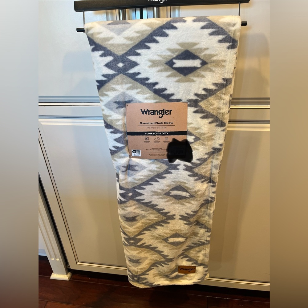 Wrangler Plush Throw Blanket in Blue, Tan and Cream